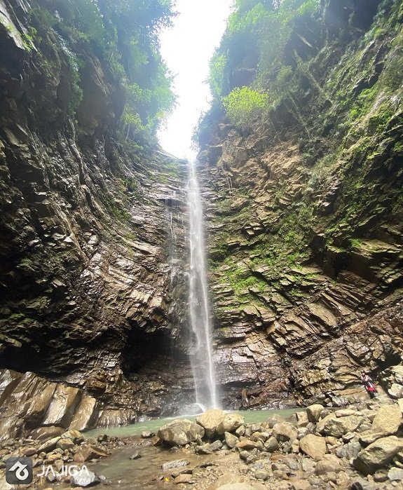 آبشار-گزو